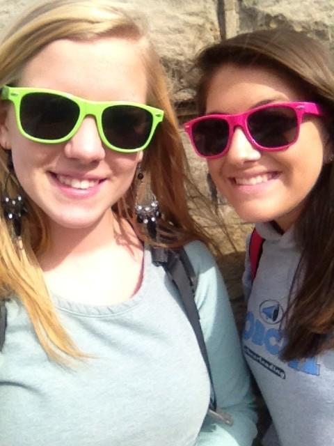 Madisontaylor87's tweet image. S/O to @DomainMoTown for the free sunglasses!!!!!!👓