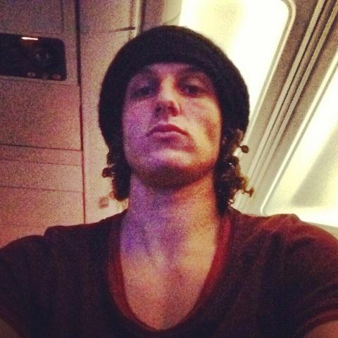DavidLuiz_4's tweet photo. #NYC #USA Good night http://t.co/QJ0nUvpL