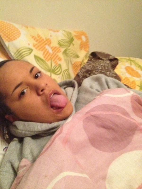 goriskiesh's tweet image. This is me sick in bed @AnnaGodfr3y #notaliar #swearsys