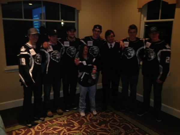 DarrenAbbott1's tweet image. #rookiemixer @monarchshockey #greatguys #thanks