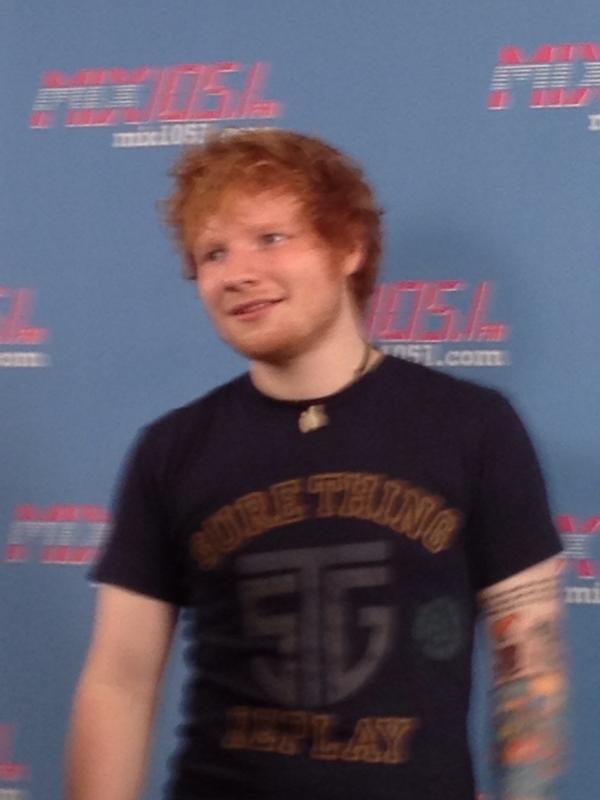 EdPlusStuart's tweet image. I love this pic of Ed. He just looks so darn yummy. -i