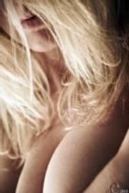 #TuesdayTease @PlayboyDotCom 😘 http://t.co/qF5i0sqq<a href="/tag/tuesdaytease"class="tags">#TuesdayTease</a><a class="tags" target="_blank" title="On Twitter" href="/?out=eyJ0eXAiOiJKV1QiLCJhbGciOiJIUzUxMiJ9.eyJpYXQiOjE3MjE5MTUwNzEsImlzcyI6InR3cG9ybnN0YXJzLmNvbSIsIm5iZiI6MTcyMTkxNTA3MSwiZXhwIjoxNzUzNDUxMDcxLCJyZWRpcmVjdF91cmwiOiJodHRwczovL3R3aXR0ZXIuY29tL1BsYXlib3lEb3RDb20ifQ.FD0M0Up3tL_utAFQ4OKBOj9ZDltoxTmeakbd0esFRJ00bgbkGdOelbFB38jXLR_dcZuF5Kj0JytQmKAjuRy8HQ">@PlayboyDotCom</a>