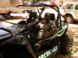 DjackyMix's tweet image. Se pou yon kouzin li ye wi man ni sa tou wi