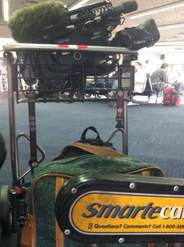 nefertitijaquez's tweet image. Equipment ready! #boardingtime