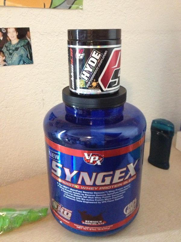 SolidDBananas's tweet image. Time to get that workout in. #noethics #gyminstead