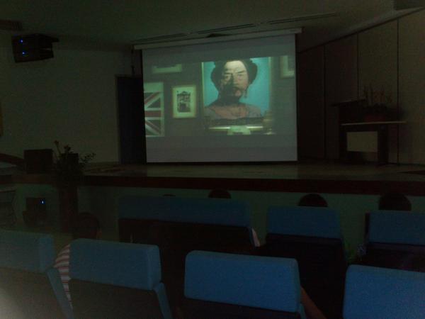 sigafasol's tweet photo. Rolando cineclube agora no #fasol13 http://t.co/l7BXtZkW
