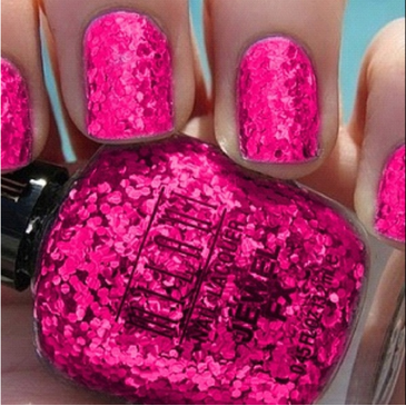 CutexNailart tweet picture