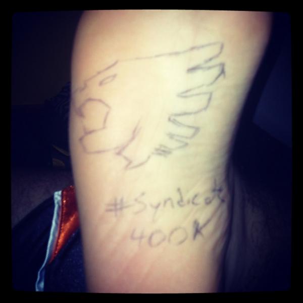 JOEYBAGADONITZ's tweet image. I still wanna express I drew this on my foot...that's hard shit to do #syndicate400k @ProSyndicate