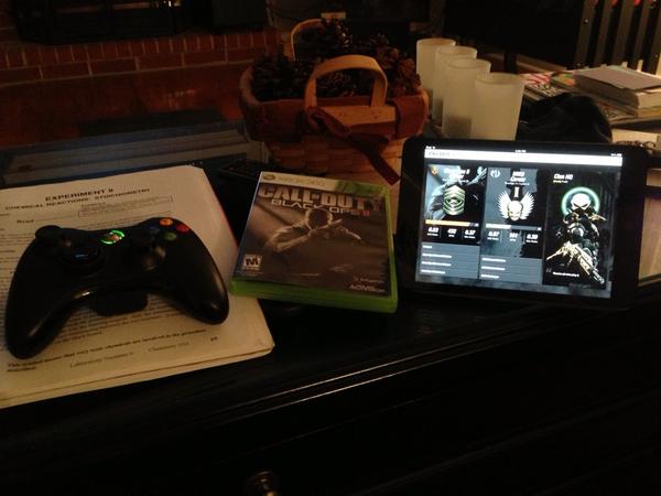 GamrInsanity's tweet image. Rocking the updated #CodElite app on my new #iPadMini