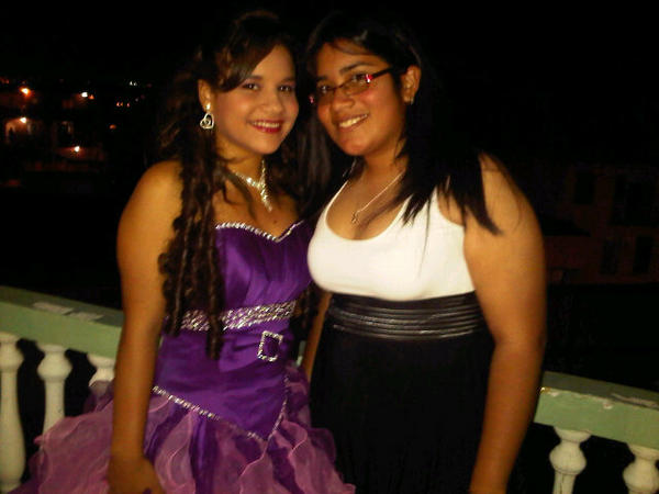 MELANIEALULEMA's tweet photo. Con mi pastelito http://t.co/ZyBnGqE8