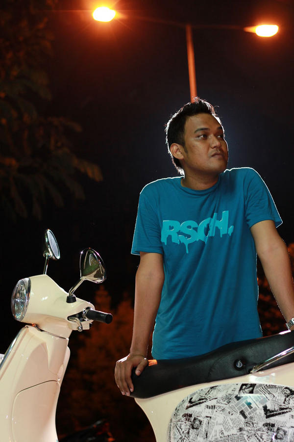 rudydarmawanrus's tweet image. #vespa #perpustakaanUI #strobis