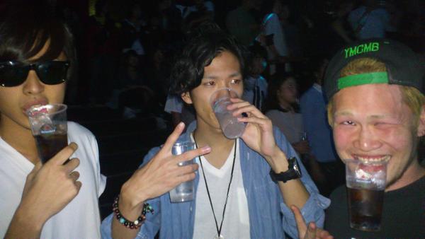 momikinpa's tweet image. Skrillexあげあげ！マジで疲れる。