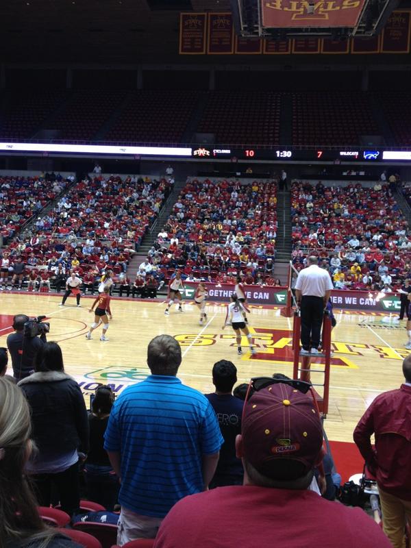 Lets go <a href="/CycloneVB/">Iowa State Volleyball</a> !! Love being back in Hilton!!