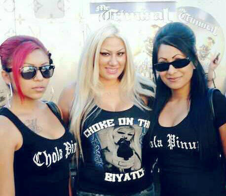 CholaPinupLA's tweet photo. Triste & Veterana de @CholaPinup con the one & only @missladypinks1 #HiPowerQueen http://t.co/PbqAFNvF