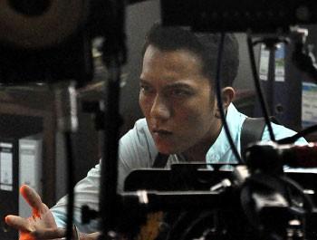 RifnuWikanaFC's tweet photo. ini di film BELENGGU :) mimin jadiin ava ya:) http://t.co/bhWVqUyd
