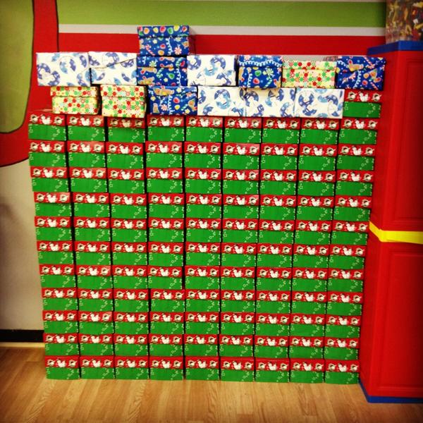 kayvee928's tweet photo. @emilygmaynard
114 boxes ready to go! http://t.co/LjYWu0bz