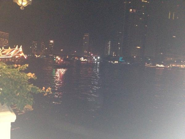 tracyembiricos's tweet photo. Bye bye#bangkok http://t.co/QjtXprHe