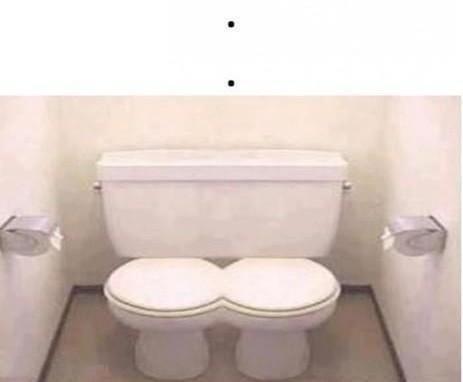 Rasenes_'s tweet photo. On a retrouvé les toilettes de Nicki Minaj : http://t.co/zxYgPdAC