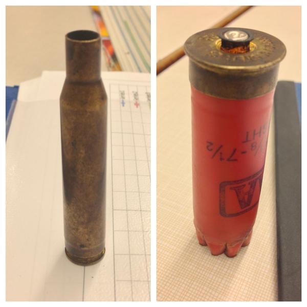 hmdxli's tweet image. Bullets filled with curry sauce #chemistry #classfun