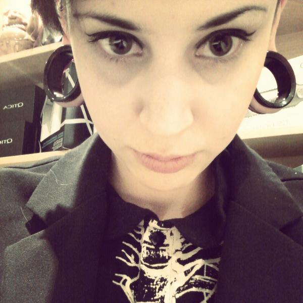 LindsayMachete's tweet photo. I have big lobes #stretchedlobes http://t.co/xTr7FGMi
