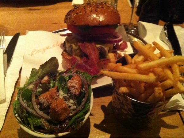 bev1a's tweet photo. Best burg ever! #burger/lobster #burgobvious! http://t.co/zxMfQm3o