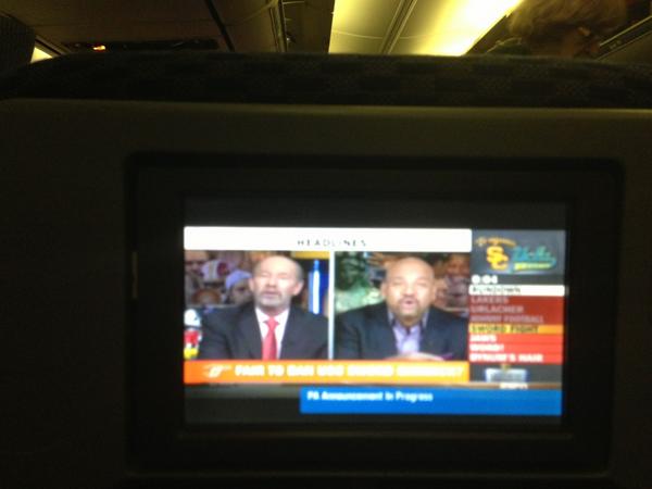 twittamo920's tweet image. DirectTV in flight! What what! #flyingproblems