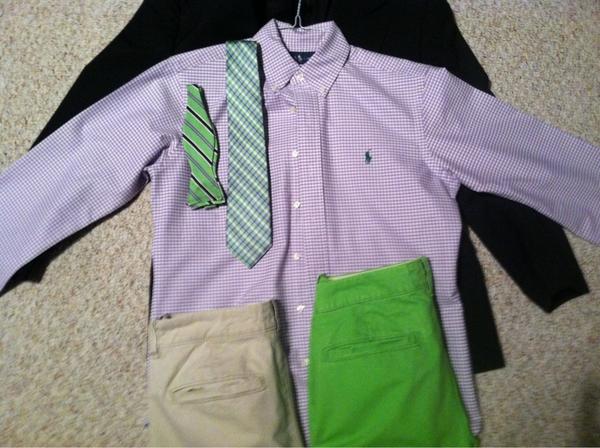 jontucker28's tweet image. Tie or bow tie? Khaki or green? #needtips