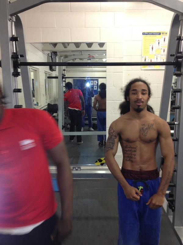lildomsz's tweet photo. Jus done some mad pull-ups http://t.co/D4F4P6fK