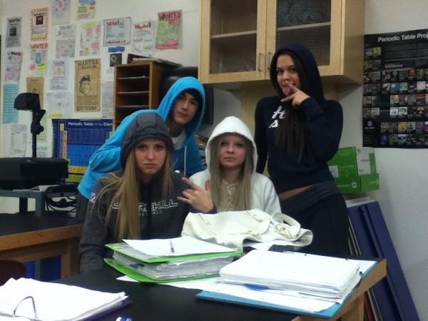 fieldy09's tweet image. #fuckscience #ryansbitches #hoodsup