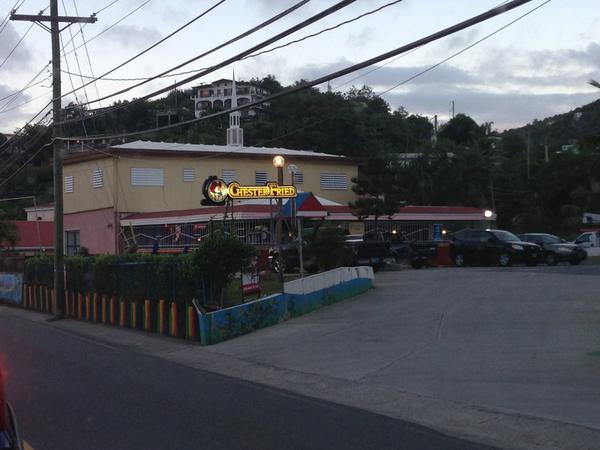 GoIslandHop's tweet photo. Chester Fried in St. Thomas!!!

@chesterfried http://t.co/cst7ctjm