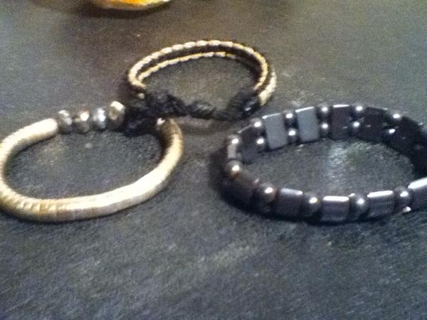 Tangi_Mickell's tweet photo. These bracelets @fvckbreonna http://t.co/jkrgRgpf