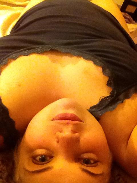 Goodnight peeps :) http://t.co/h12293TT<a href="/tag/myfreecams"class="tags"><span>#myfreecams</span></a><a href="/tag/bbw"class="tags"><span>#bbw</span></a><a href="/tag/sotired"class="tags"><span>#sotired</span></a><a href="/tag/camgirl"class="tags"><span>#camgirl</span></a>