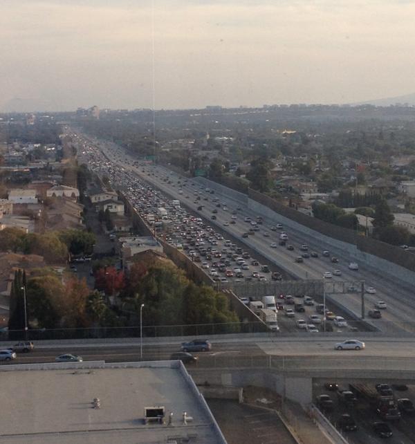 vlininger's tweet image. Great motivation to #workclosertohome. Gotta love the #405 freeway. #commuteless #regus