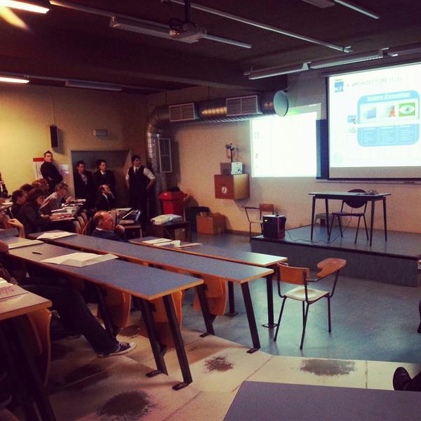 XiRi0N's tweet image. Journée de l&apos;informatique organisée par #HELMo St-Laurent! #computerday2012