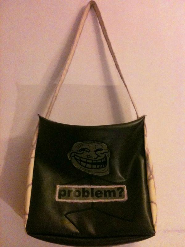 DesignArka's tweet image. Nova velika borša.