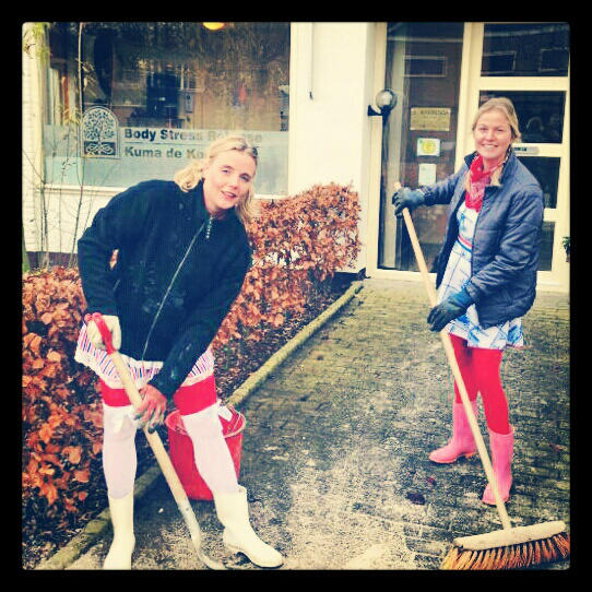 Trots op onze meisjes!1e klus=in the pocket.Go #melkmeisjes Go! Wie volgt? melkmeisjesglazenhuisnop@gmail.com