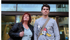 GuardingPros's tweet image. Wikipedia Founder Calls For Extradition Reform - bit.ly/Qri9os