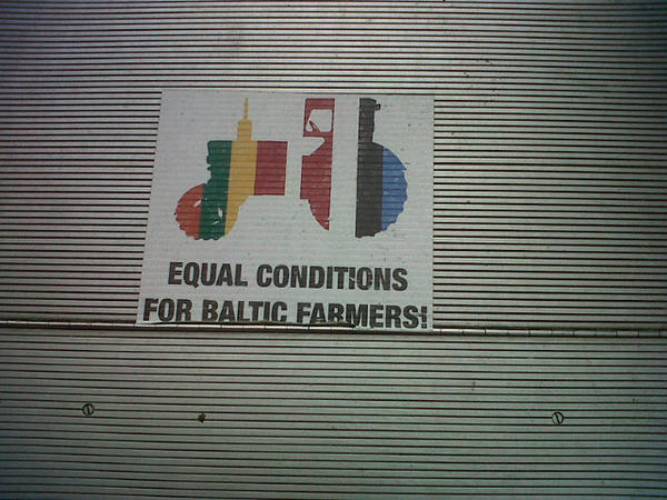 SpiegelPeter's tweet photo. Baltic farmers of the world unite! http://t.co/mNKhB3iG