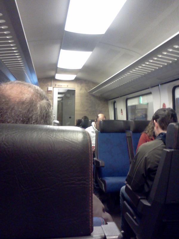 Na zes jaar met de atuo naar utrecht vandaag voor t eerst met de trein #ojeemethetov oja morgen voor het laatst naar RN