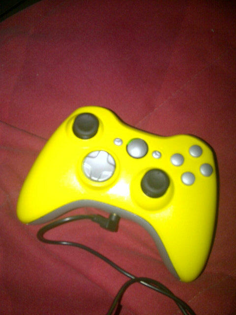 CustomsDrataboo's tweet photo. @MGxFRosTiiE Recomend me please ... Check out my recent model of my tuned xbox controllers http://t.co/bNswhao0