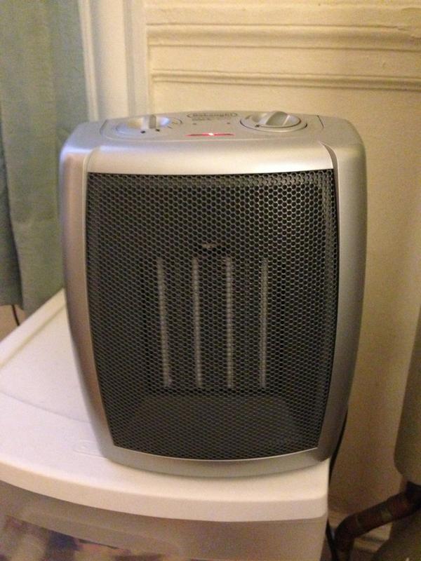 ksamoiloff's tweet image. The amount of time I waste in front of thing is ridiculous. Counting down til the cruise! #hatebeingcold #16days