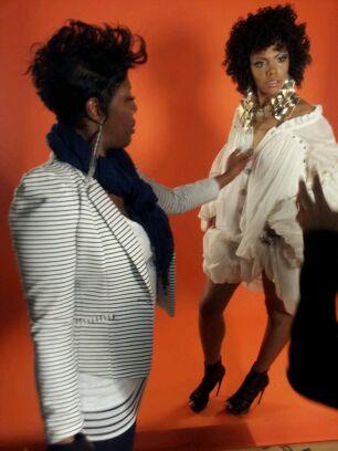 eyeballwilson's tweet photo. @amanimaisha ilove talking to my sis with her styling ass http://t.co/ZH0kkLyQ