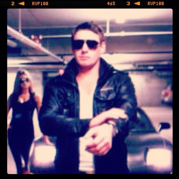 ClayMontt's tweet photo. #musicvideo #firstrole #WHATATUNE http://t.co/4nfz3yIp