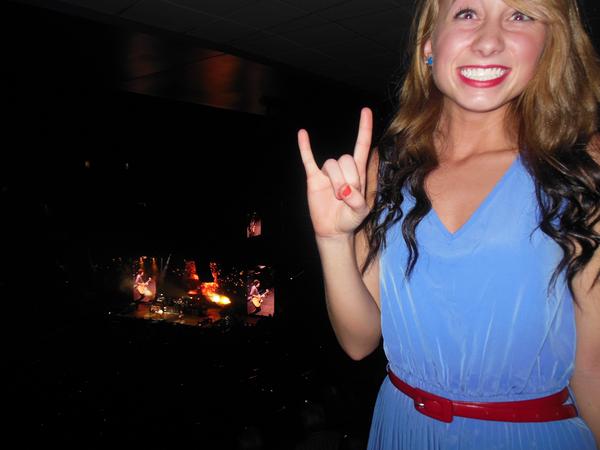 carlybby13's tweet image. Best night of my life. #extremelyhappy