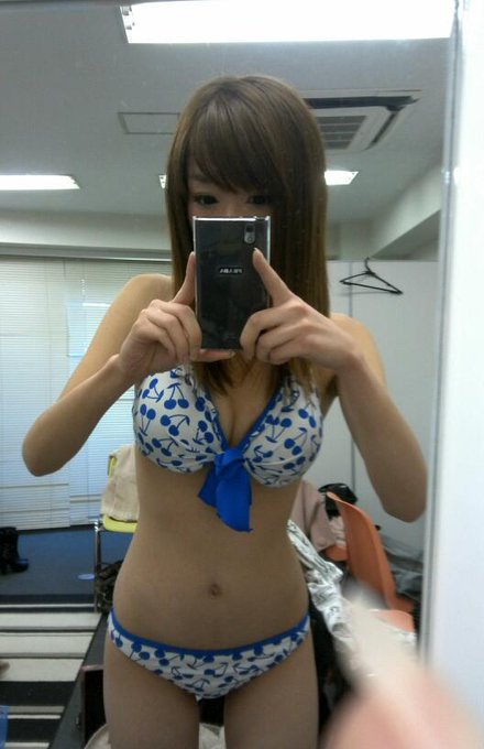 初ついーと&hearts;このまえのピグ１撮影会のときの水着～&hearts; http://t.co/Zio5ekCO