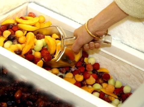 fieldfarefoods's tweet image. Buy our loose frozen fruit &amp;amp; Vegetables, as much or as little as you want, visit your local farm shop #farmshop