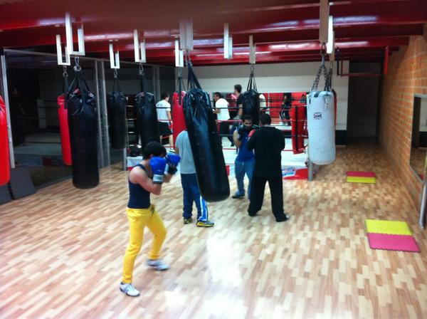 sportboxing's tweet photo. En sportboxing interlomas contamos con uno de los mejores instructores http://t.co/jBNifzR0