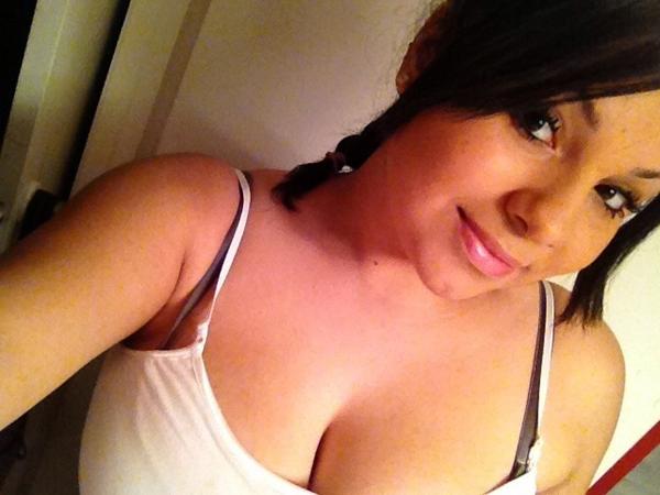 ashley_dej's tweet image. My lil braid is killin me 😂 #smallbraid #growalreadyhair #ineedyoulonger