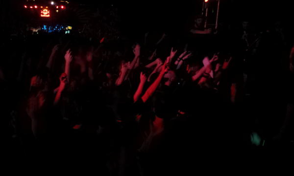 solidprodutora's tweet photo. Casa lotada para uma noite de rock. Diretamente da Suécia, @CrucifiedBarbar! http://t.co/3OvGaa12