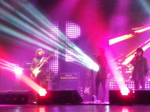 fourtom's tweet image. 신대철님 연주 언제나 멋지십니다^^